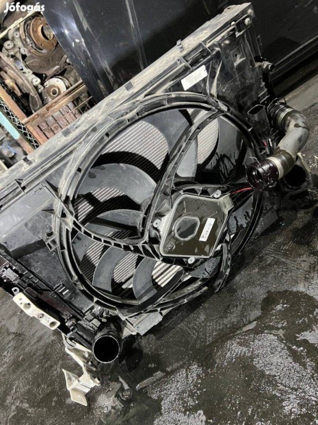 Bontott BMW F20 F30 F31 hűtősor