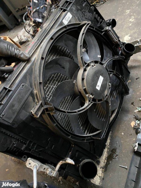 Bontott BMW F20 F30 hűtőszett