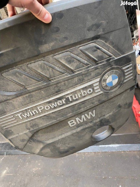 Bontott BMW F20 motor felsburkolat