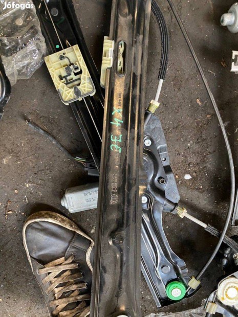 Bontott BMW F25 F26 ablakemelő szerkezet