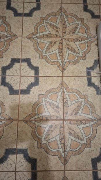 Bontott j�r�lap olcs�n elvihet�