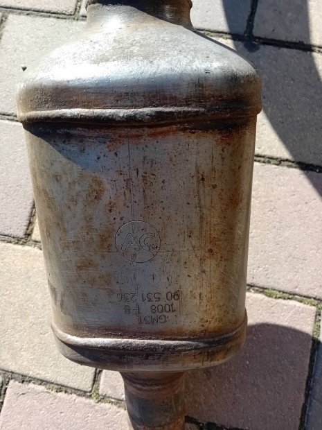 Bontott kataliz�tor