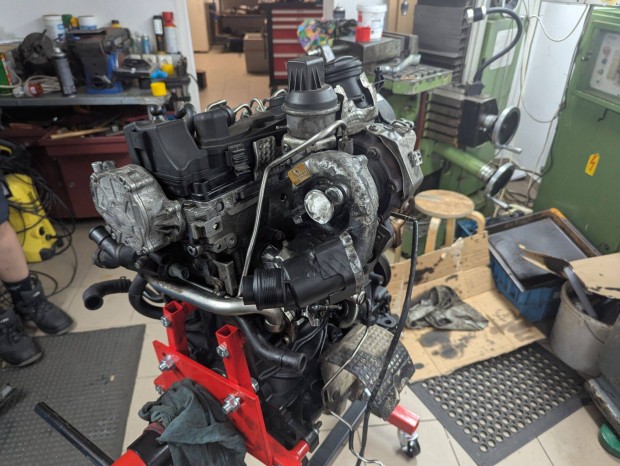 Bontott motor 2.0 Crtdi Cega CEG 170le ea189