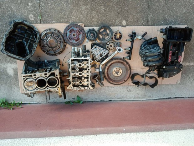 Bontott motor blokk (Toyota Aygo, Citroen C1, Peugeot 107)