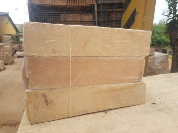 Bontott t�gla, szeletelt t�gla, v�gott burkolat kivitelez�i kedvezm�ny