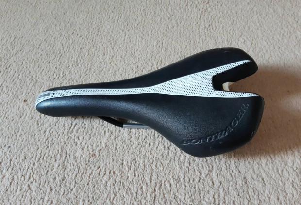 Bontrager Affinity 3 orszgti nyereg.