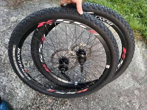 Bontrager kerk szett 26"