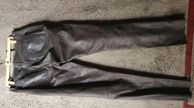 Bőr nadrág derék 43cm