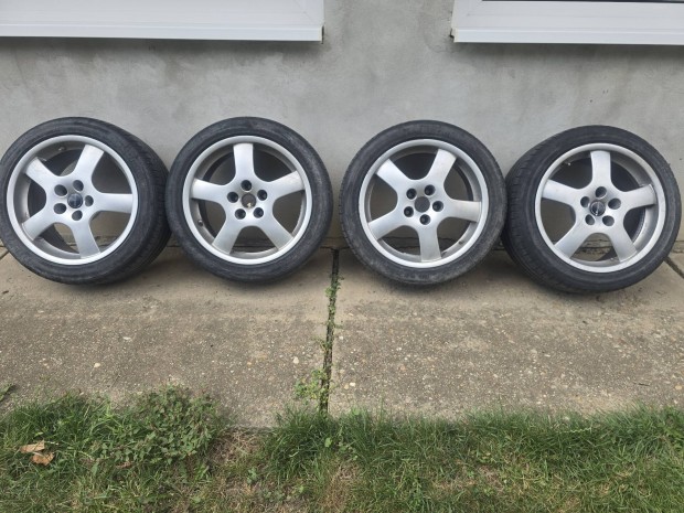 Borbet 17-es 5x112-es alufelni garnitra 