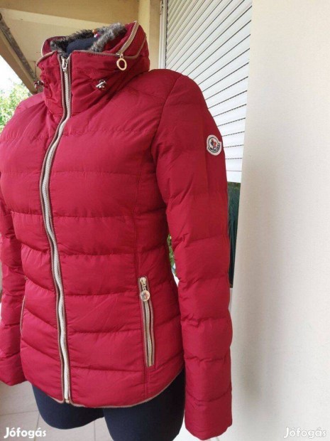 Bord szin,S-es karcsstott Moncler ni tlikabt