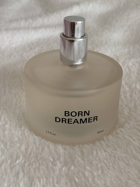 Born dreamer by Charli D'Amelio Edt 50 ml