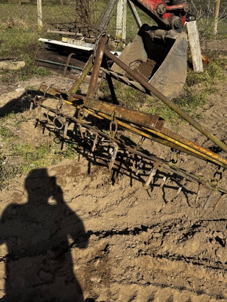 Borona kistraktor ut�n 