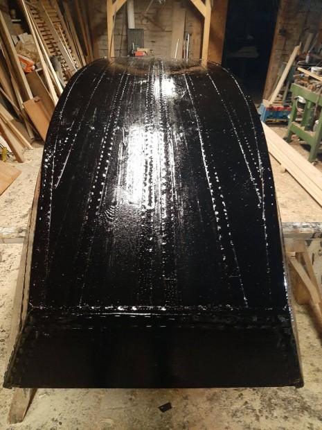 Borovi feny� �j facs�nak elad�!