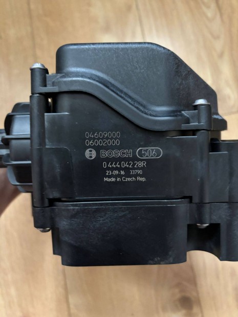 Bosch 044404228R adblue szivattyú szűrővel, gyári új alkatrész