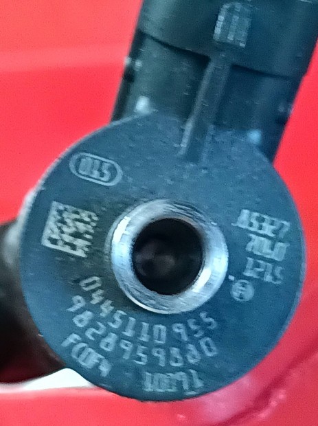Bosch 0445110985 porlasztó 1.5 TDCi - Ford Focus Mk4
