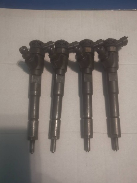 Bosch 0445110 485 Renault /Dacia 1.5 dci 4db porlasztcscs 