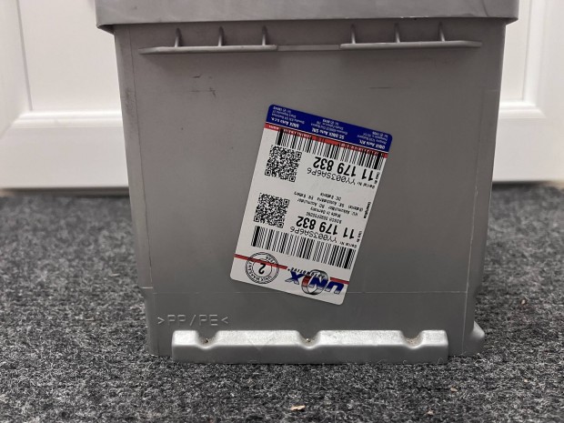 Bosch 12V 62Ah 550A jobb+ akkumultor