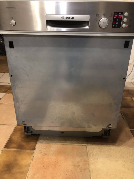 Bosch 12 terítékes,Inox,Silence Plus,beépíthető mosogatógép!