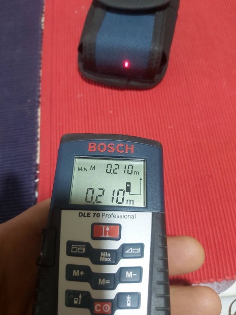 Bosch DLE 70 Lézeres Távmérő 70M