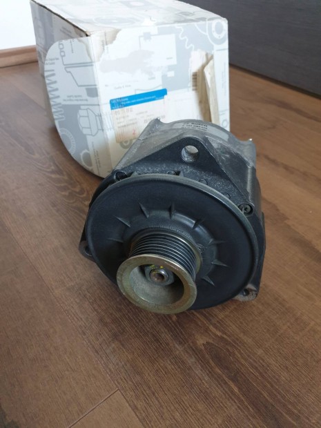 Bosch Mercedes genertor 28V 100A 6033GB3010/A0101548902KZ