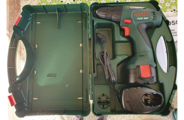 Bosch PSR 960 Akkus fúrócsavarozó, újszerű + 70db-os fúrószár készlet