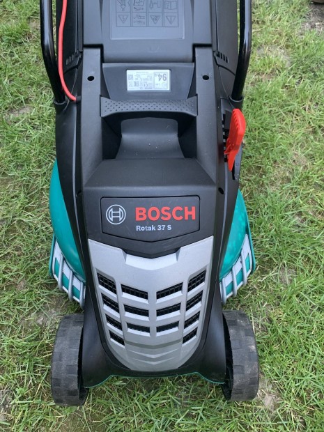 Bosch Rotak 37S elektromos fnyr