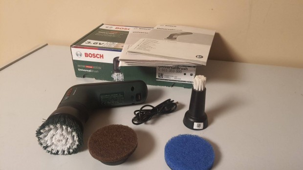 Bosch Universal Brush / akkus tiszttkefe