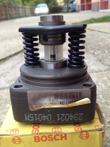 Bosch adagol� alkatr�sz