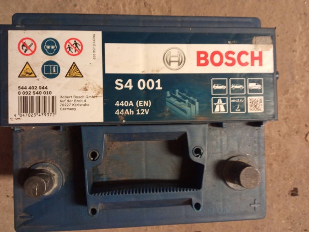 Bosch akkumultor 2 db