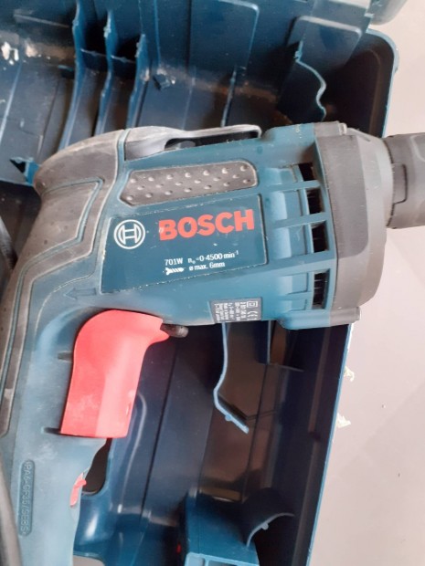 Bosch csavarbehajt  .