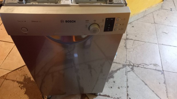 Bosch keskeny inox szabadonallo mosogatogep