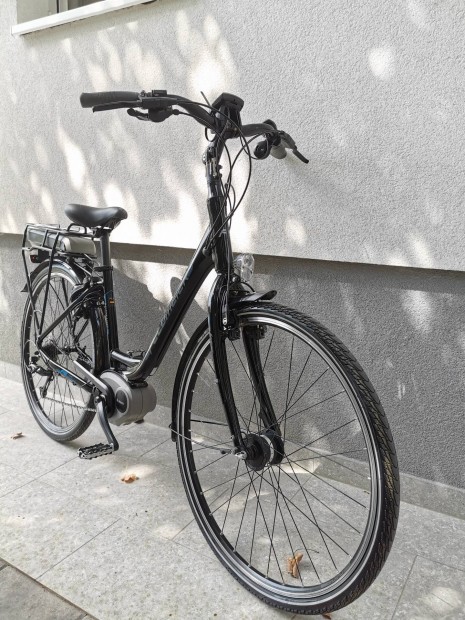 Bosch motoros 28" ni trekking ebike elektromos kerkpr 