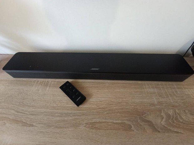 Bose Smart Soundbar 300 intelligens hangprojektor