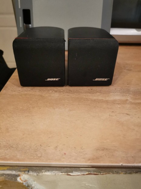 Bose kockk magas sugrz 