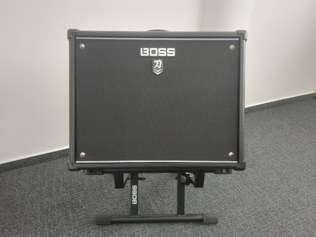 Boss Katana 100w MK2 + Boss BAS-1 Gitarkombo allvany