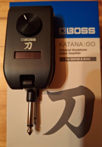 Boss Katana Go fejhallgat erst s multieffekt