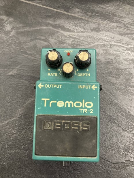 Boss TR-2 tremol gitr pedl