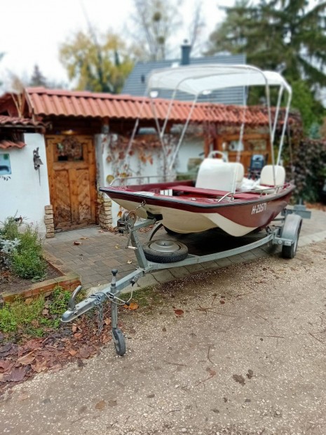 Boston Whaler