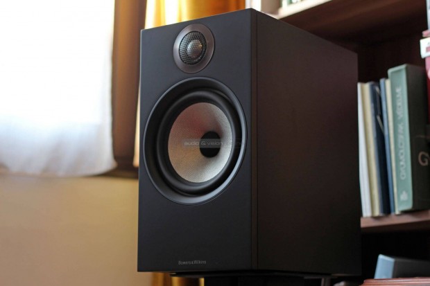 Bowers & Wilkins 606