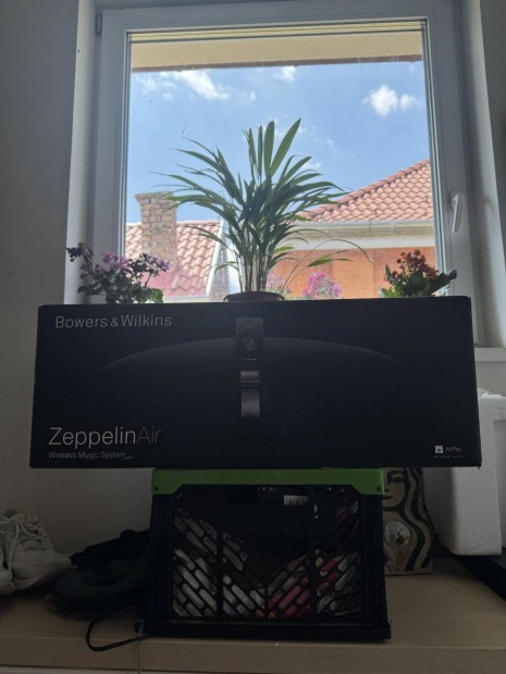 Bowers & Wilkins Zeppelin Air