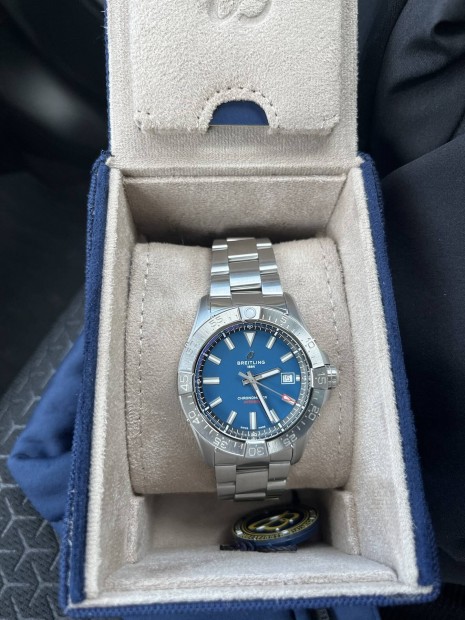 Breitling Avenger 42 Blue