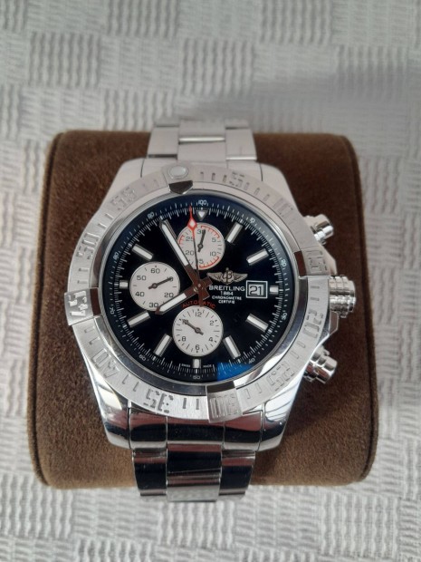 Breitling Avenger II karra 52mm