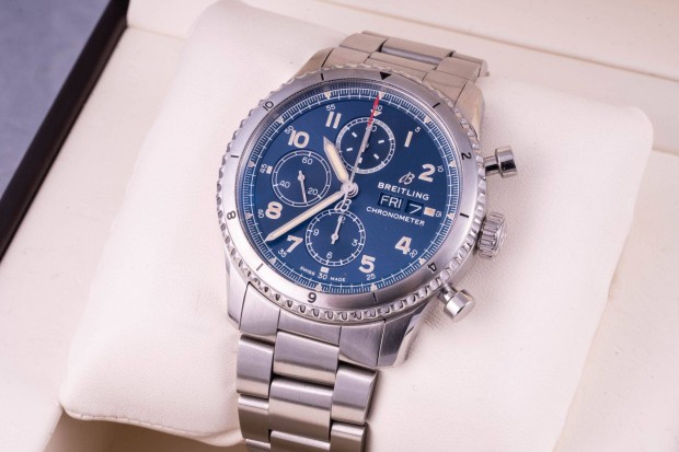 Breitling Aviator 8