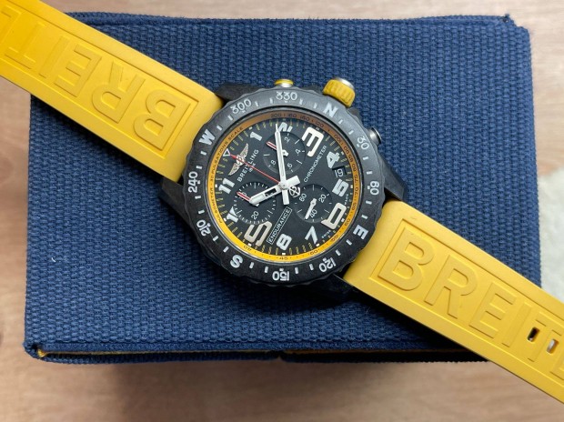 Breitling Endurance Pro srga sznben 44 Lgsw