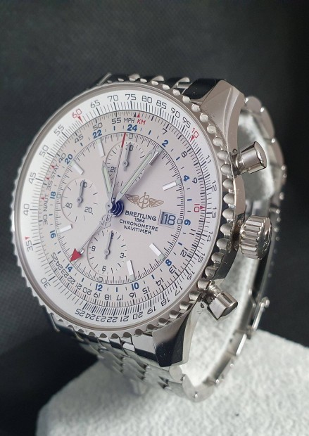 Breitling Navitimer World GMT 46-mm