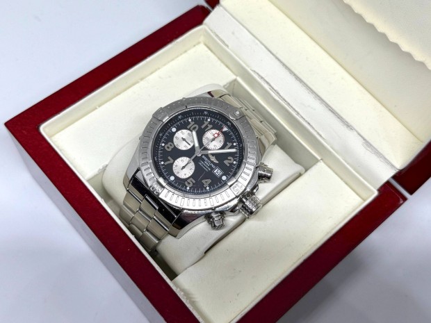 Breitling Super Avenger 48 fekete-fehr Lgsw