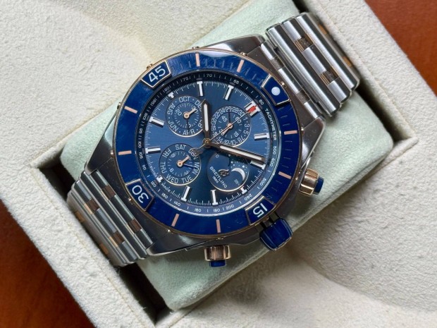 Breitling Super Chronomat 44 Four-year Calendar arany-acl