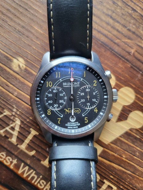 Bremont Norton 2010.vi 