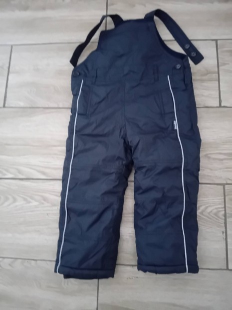 Brendonos márkajú bélelt sötétkék overál 92es.