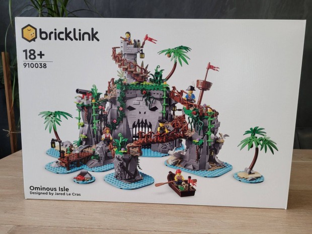 Bricklink Designer Program - Ominous Isle - 910038